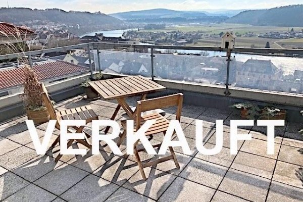 VERKAUFT i. 2019 - Terrassenhaus, grosse Sonnenterrasse, traumhafter Blick, ca. 155 m² Wohnfl. (112782_9)