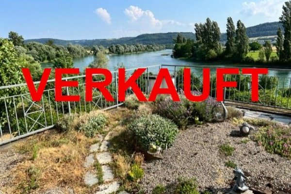 VERKAUFT i. 2023 - Einzigartige Rheinblcklage, Grundstück bis an Rhein, kl. ETW, EBK, Einkauf fussläufig