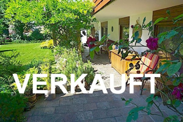 VERKAUFT i. 2019 - Architektenhaus sonniger Plateaulage, ca. 1.200 m², Nähe Schule, 2 Kachelöfen