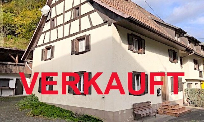 VERKAUFT i. 2020 - Altbau, Eckhaus Bj. 1812, 5 Zimmer, Gastherme, Tiba-Ofen, Duschbad, Dachgeschoss Speicher