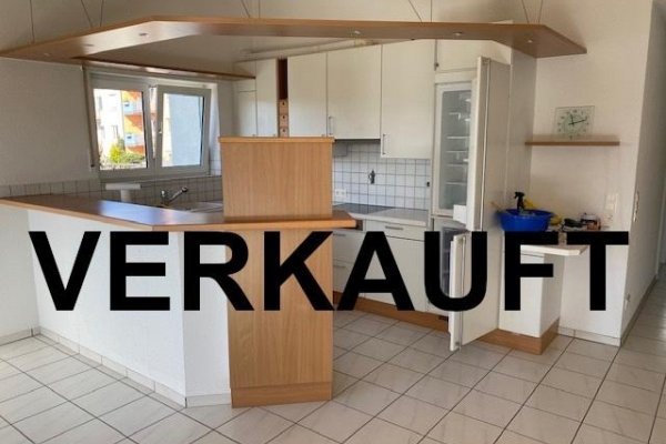 VERKAUT i. 2021 - Keine Käufermaklerprovision! gepflegte 3-Zi-ETW, Küche – EBK mit Essbar, Südbalkon, Fussbodenheizung, eig. Gasetagenheizung, Garage, gepflegte kleine Wohneinheit, Nähe Schule / Kiga / Kita, Innenstadt fussläufig erreichbar