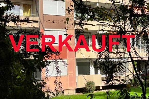VERKAUFT i. 2023 - 2-Zi-ETW, EBK, Südbalkon, Parkett, neue Fenster, Garage, solide vermietet, Keller