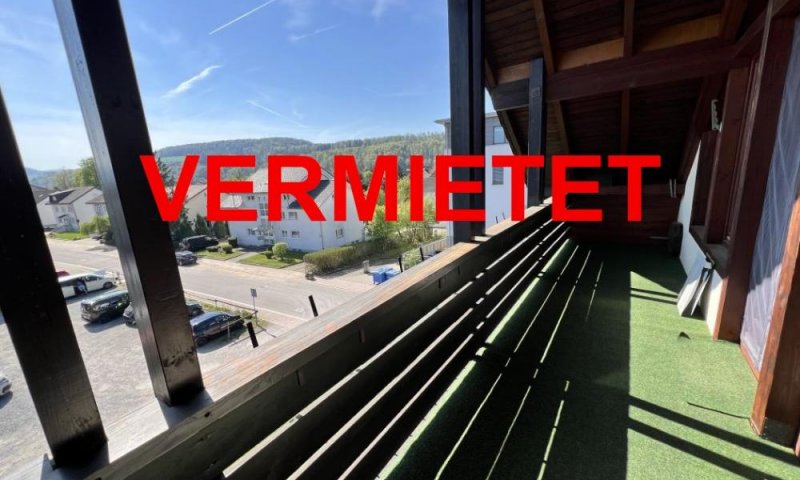 VERMIETET i. 2026 - 2 1/2-Zi-Whg, ca, 80m² Wohnfl., Lift, gr. Balkon, Blick, EBK a.W., Fliesenböden, Fb-Heiz., helle, geräumige, lichtdurchflutete Wohnung, Bad, Dusche+Wanne, Fenster, Keller, Fahrradraum, WM-Raum, Trockenraum