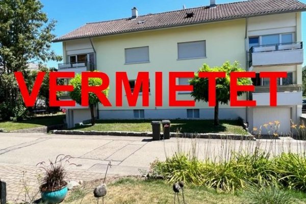 VERMIETET i. 2023 - 3-Zi-Whg, ruhige, sonnige Ortsrandlage, EBK, Balkon, Keller, Garage u. Stellplatz optional