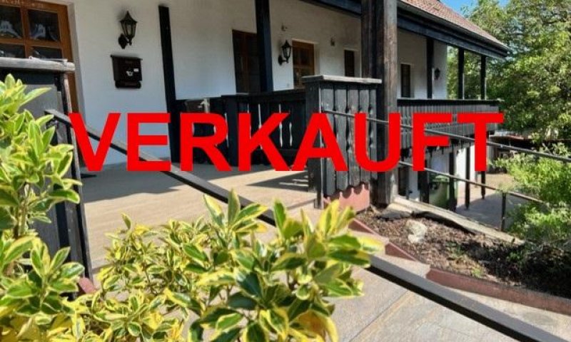 VERKAUFT i. 2023 - preiswerte grosse ETW, ca. 190 m² Wohnfl., Schwedenofen, grosse Terrasse, Renovierungsrückstand