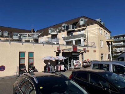 Beste Lage im Herzen, Mitten im Zetrum von Müllheim, Laden-/Gewerbetage, ca. 1.271 m² Nutzfl. 21 Stpl., 7 Tiefgaragenplätze, Rampe, Lastenlift, UG: Kühlraum 