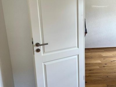 Willkommen in Ihrer neuen Traumwohnung 4-Zi-ETW am Kurpark, Dom, fussläufig ins Zentrum, vollständig renoviert, EBK / Türen / Holzpellet-Heizung erneuert, traumhafte Aussicht auf Park