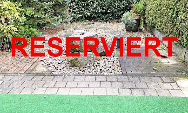 Gemütliches DHH, 3 Zi, EBK, Bad, Kunst, überdachter Freisitz, Markise, Steingarten, Springbrunnen, zentral gegenüber 