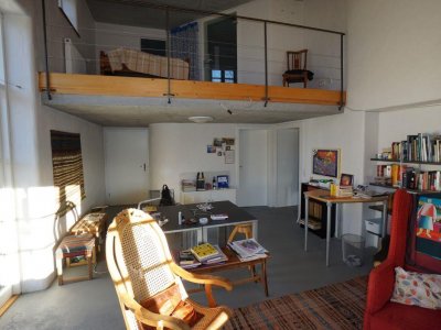 Haus im Haus, separat zugänglich, 2002 erstellt in idyllisch landschaftlicher Lage, Dachsberg, Klosterweiher, sonnig, nebelfrei, Wohnen in gesundem Klima, Büro/Arbeiten, Fussbodenheiz., Schwedenofen, Galerie, Studio, Seminarraum, Werkstatt über der Garage
