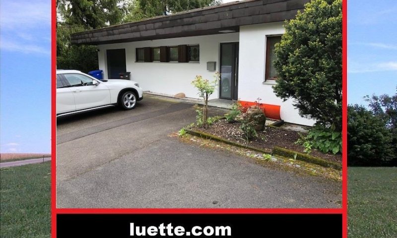 Bungalow mit grossem Garten, grosse Sonnenterrasse mit Abgang auf das Rasengrundstück, ca. 260 m² Wohnfl., EBK, offener Kamin, Sauna, Rheinblick, Schule, Kindergarten fussläufig, Bushaltestelle