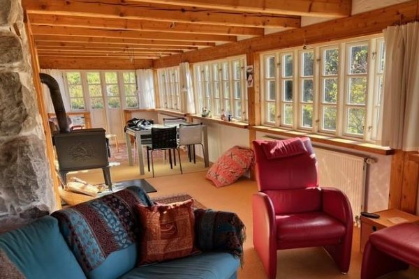 Zimmer mit Schwedenofen