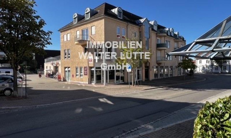 Beste Lage im Herzen, Mitten im Zetrum von Müllheim, Laden-/Gewerbetage, ca. 1.271 m² Nutzfl. 21 Stpl., 7 Tiefgaragenplätze, Rampe, Lastenlift, UG: Kühlraum 