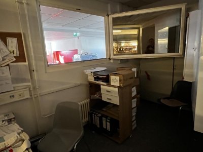 Beste Lage im Herzen, Mitten im Zetrum von Müllheim, Laden-/Gewerbetage, ca. 1.271 m² Nutzfl. 21 Stpl., 7 Tiefgaragenplätze, Rampe, Lastenlift, UG: Kühlraum 