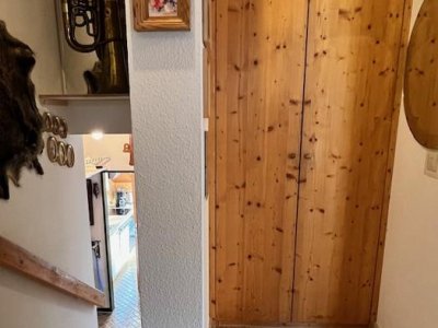 Ferienidyll, 2-Zi-ETW Falkau, 6km b. Schluchsee / Feldberg, ruhig, charmant, sonnig, lichtdurchflutet, alle Bodenbeläge, Terrasse + Blk, Fenster, Heizung erneuert, ebenerdig über eine halbe Treppe zugänglich, in herrlicher Naturlandschaft