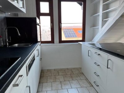 2 1/2 Zi.-Penthouse, Südbalkon, Lift, ruhig, Arzt / Apotheke / Einkauf vor der Türe, Bushaltestelle, Top Lage, altersgerecht, Kfz-Stellplatz