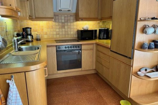 Küche - EBK mit Geräten