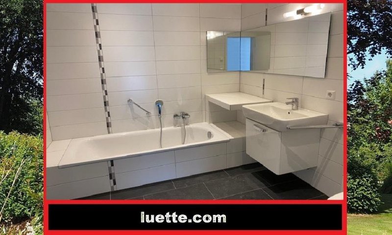 Helle, modern ausgebaute 2 1/2-Zi-Terr.-Whg, 3fach-Verglasung, ca. 85m² Wohnfl., Terrasse, EBK, Parkett Eiche hell, Fussbodenheizung, helles, schickes Bad, ebenerdiger Zugang, Sprechanlage mit Bildschirm