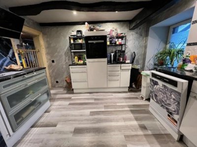 Ält. Haus m. Treppenlift, charmantem Garten, Wintergarten, Werkstatt, 5 Zi., 2 Garagen, ideal für Heimwerker u. Grenzgänger, Zollübergang + 