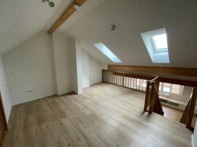 Waldshut-Innenstadt, Rheinstraße, Panoramarheinblick, energetisch sanierte, lichtdurchflutete Studio-Whg., ca. 89 m² Wohnfl., exklusive, hochwertige, gut ausgestattete EBK Essbar, Einbauten, Galerie, günstiger Energieverbrauch / eigene Etagenheiz. m. in