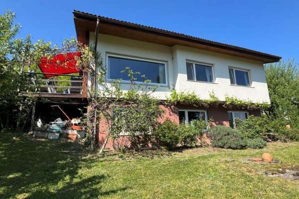 ebenes Gartengrundstück