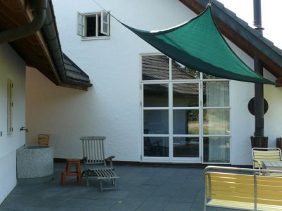 Dachsberg, exkl. saniertes Landhaus, sep. Büro, Studio, 2 Gar., Areal ca. 8.000m², fussläufig Klosterweiher, 6km St. Blasien