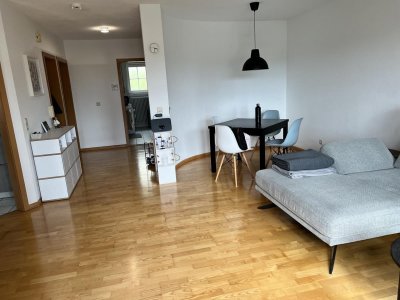 Attraktive, ruhig gelegene 3-Zi-ETW Waldshut, fussläufig 3 Min. zur Kaiserstraße, Sonnenbalkon, Parkett, kleine WE, eig. Heizung, 3fach-Verglasung, nur 6 Einheiten, Einzelgarage