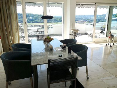 Attrakt. Haus i. Haus, 4 ½ Zimmer, in terrassenhausform, Rhein- / Alpenblick, ca. 140 m² Wohnfl., Waldshut bevorz. Lage, Nähe Schule, Bushaltestelle, fussläufig zur Kaiserstraße, Zentrum