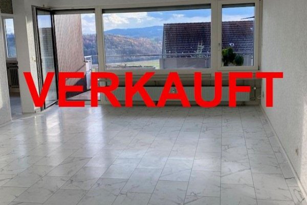 VERKAUFT i. 2026 - Attraktive grosszügige 4 ½-Zi-ETW, Waldshut-Haspel, Villenlage, Rheinblick, grosser Südblk., Terrasse, Gartenfreisitz, Grillplatz, neue Bodenbeläge, Aussenwände gedämmt, neue Fenster, Kunststoff aussen Alu, 3fach-Verglasung